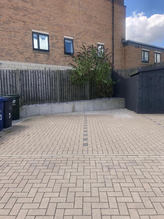 Barber House, Hoyland With Two Allocated Parking Spaces 外观 照片